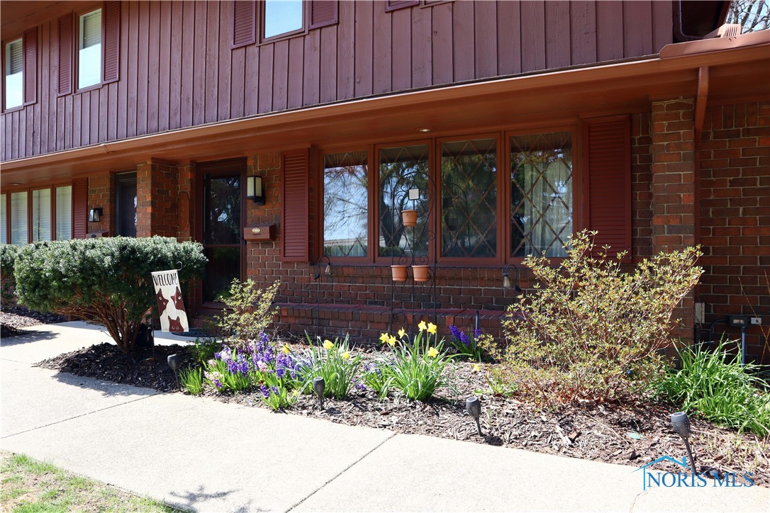 4061 Sherwood Forest Manor Road #B6, Toledo, Ohio image 3