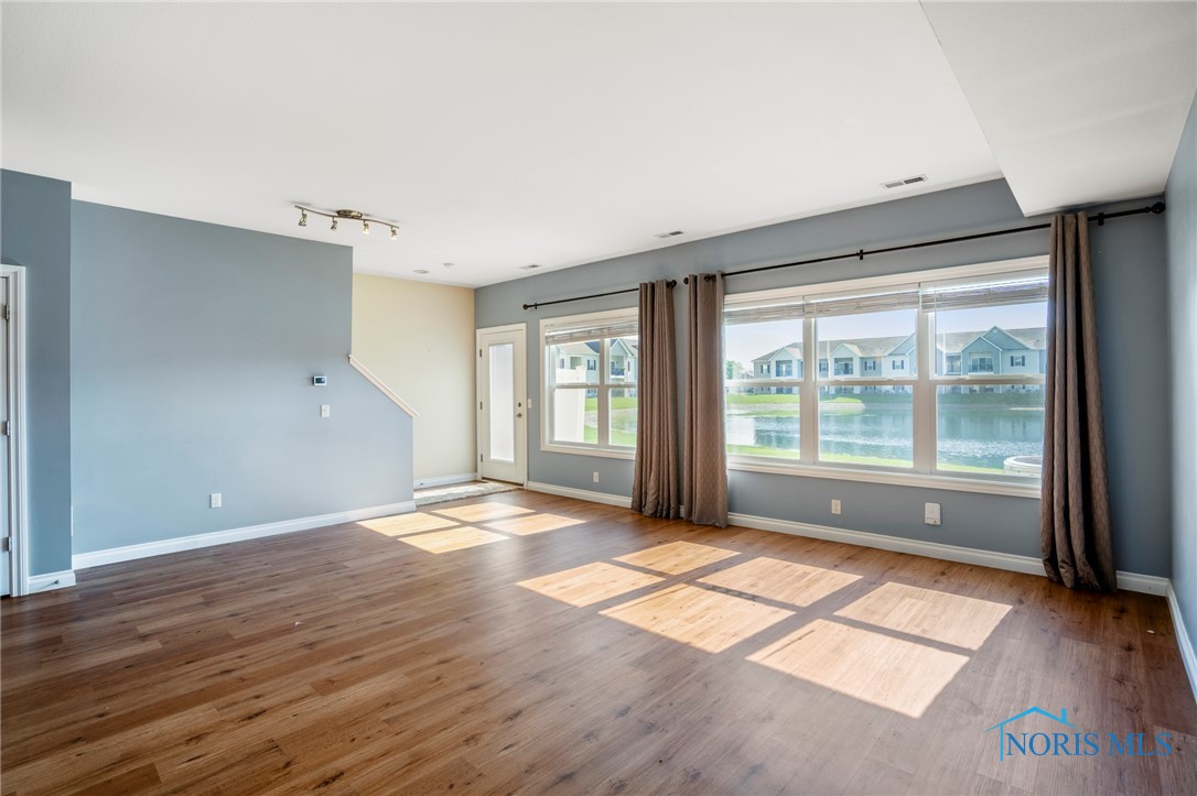 4659 Lakeside Drive, Maumee, Ohio image 9