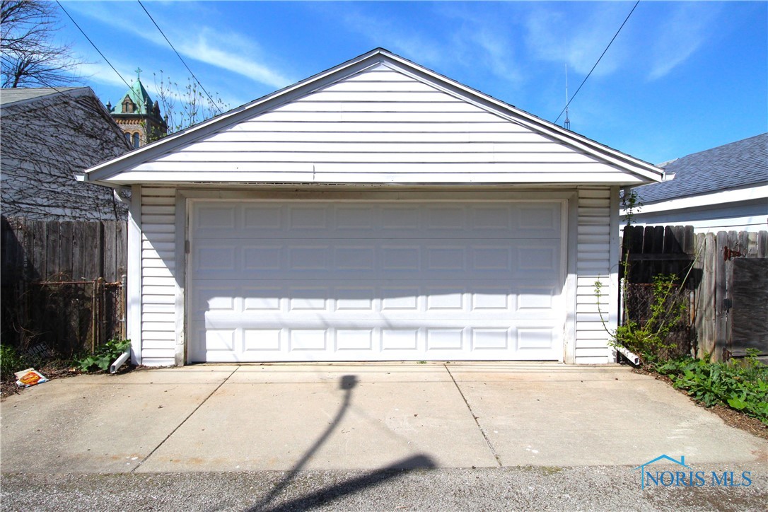 304 Dexter Street, Toledo, Ohio image 35