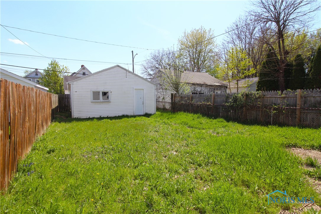 304 Dexter Street, Toledo, Ohio image 31