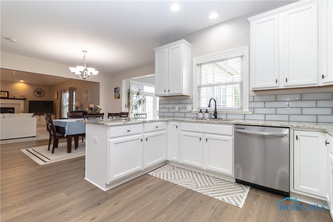 6750 Blue Stone Court, Whitehouse, Ohio image 12