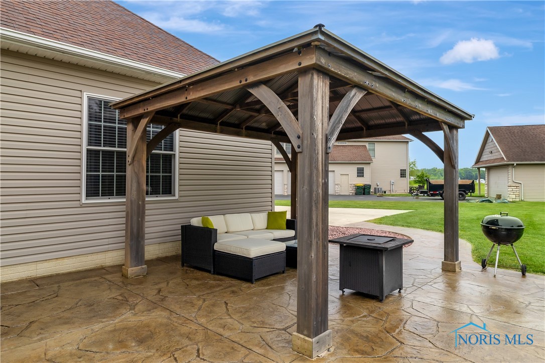 6750 Blue Stone Court, Whitehouse, Ohio image 34
