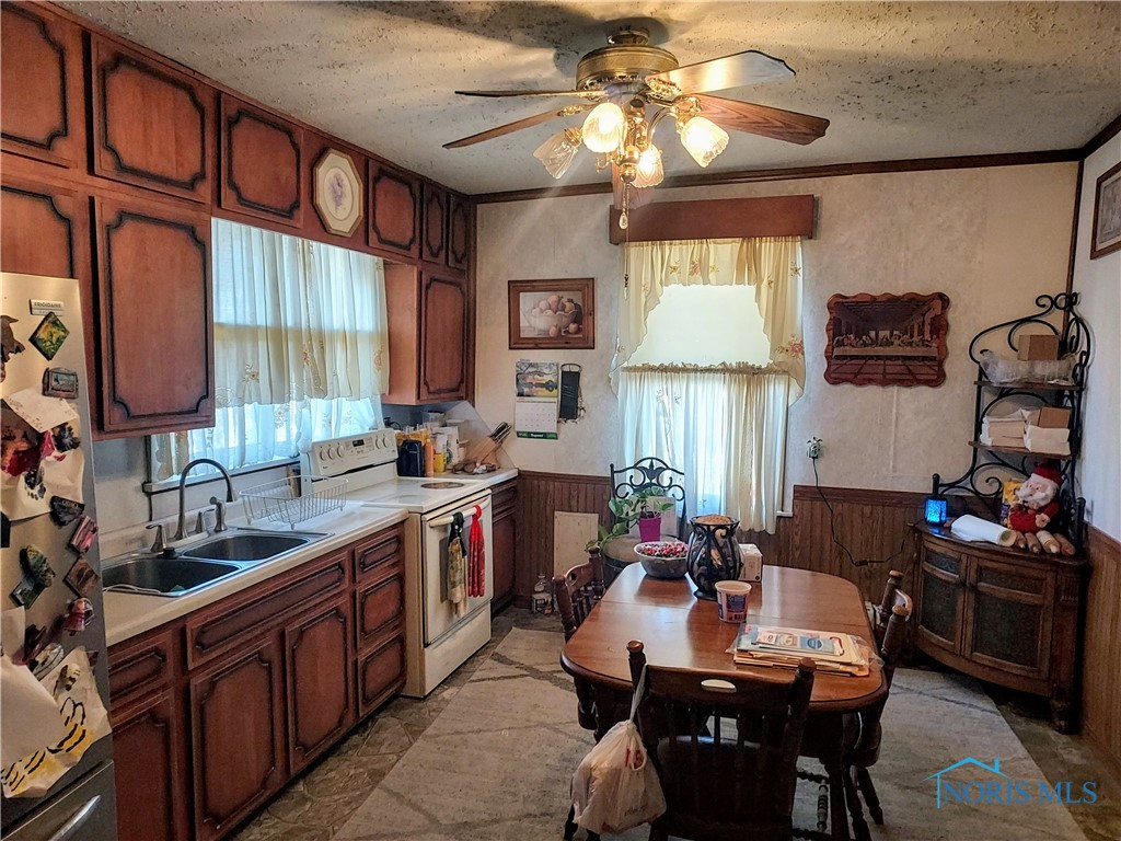 264 N Walnut Street, Ottawa, Ohio image 7