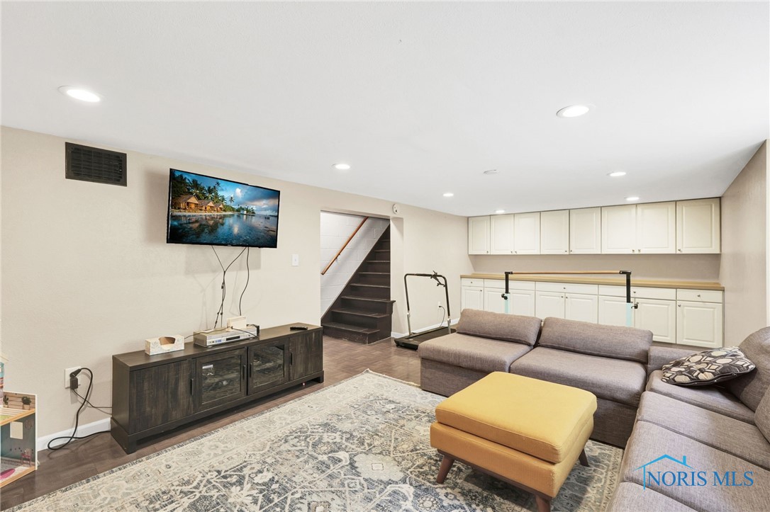 2503 Manchester Boulevard, Toledo, Ohio image 17