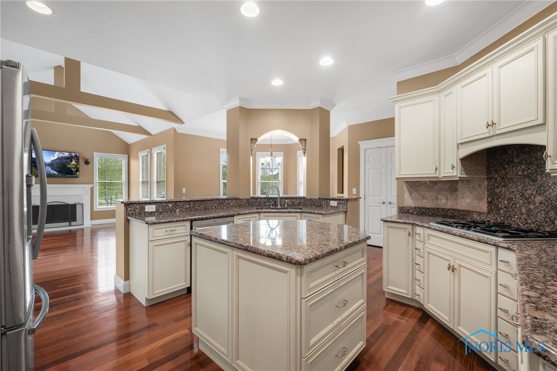 665 Meadowview Drive, Findlay, Ohio image 10
