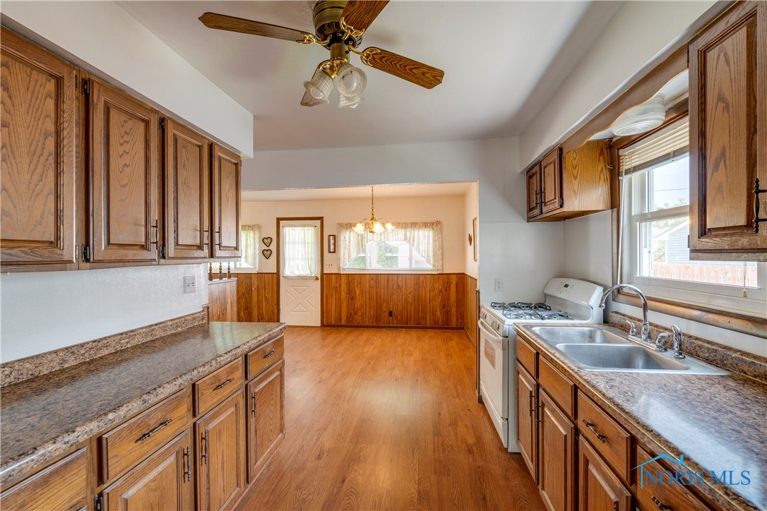 6021 322nd Street, Toledo, Ohio image 3