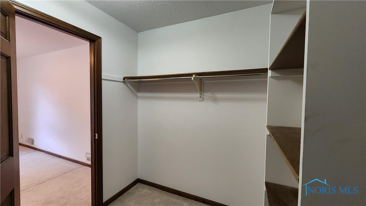 725 Ashbury Drive, Perrysburg, Ohio image 30