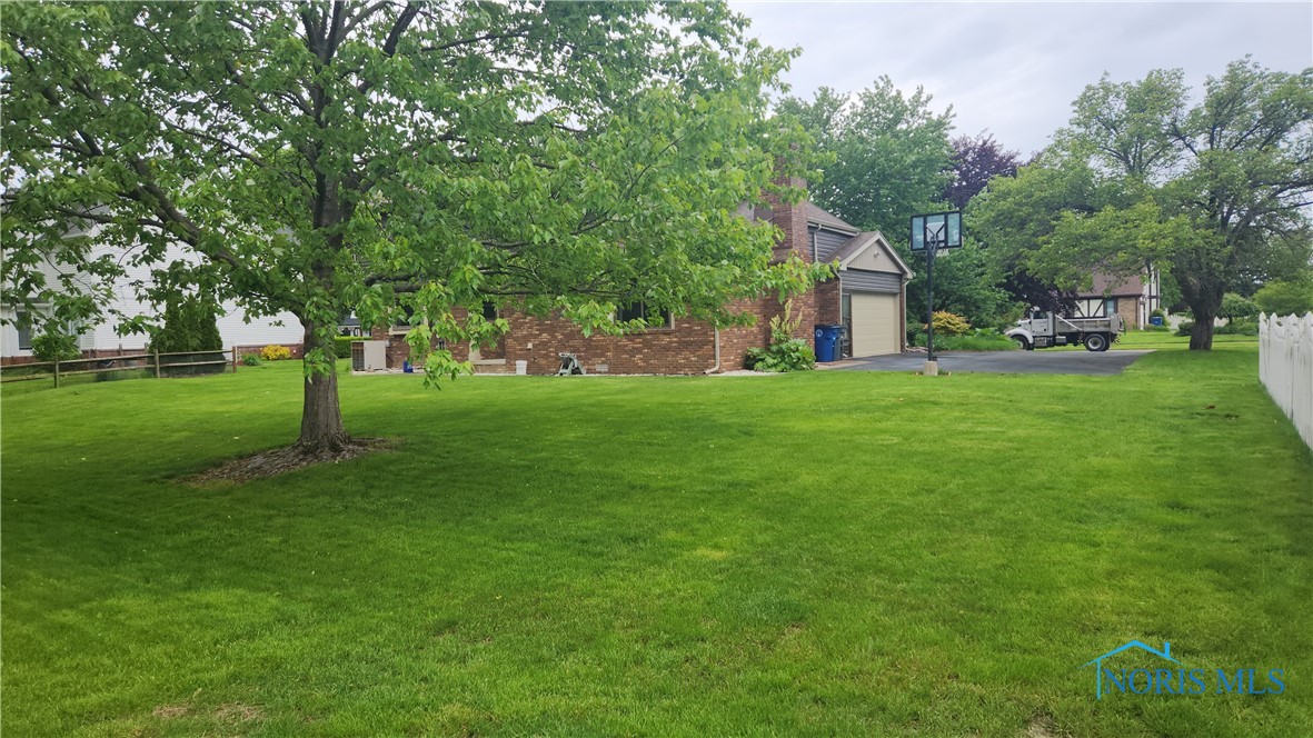 725 Ashbury Drive, Perrysburg, Ohio image 43