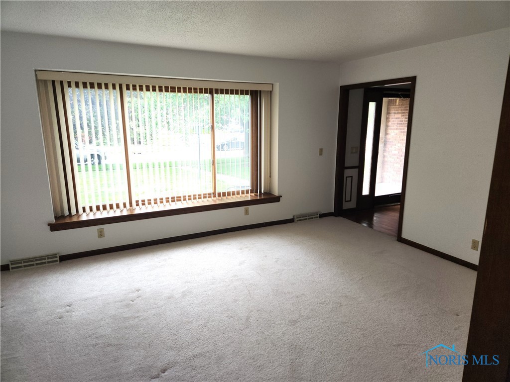 725 Ashbury Drive, Perrysburg, Ohio image 17