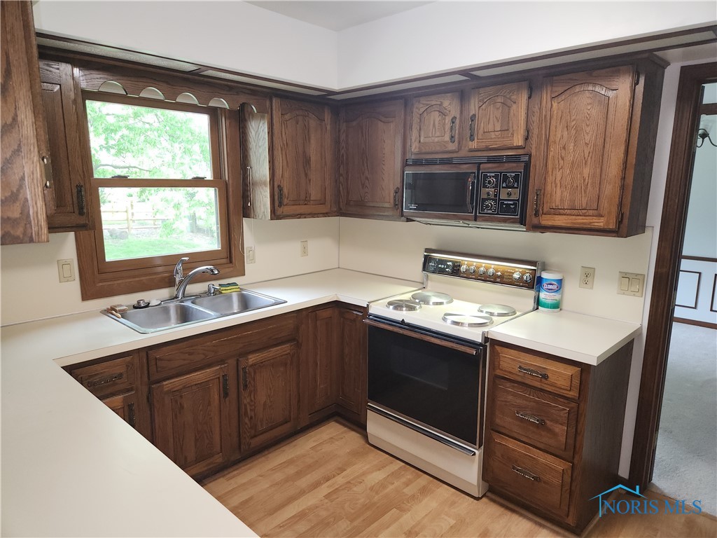 725 Ashbury Drive, Perrysburg, Ohio image 9