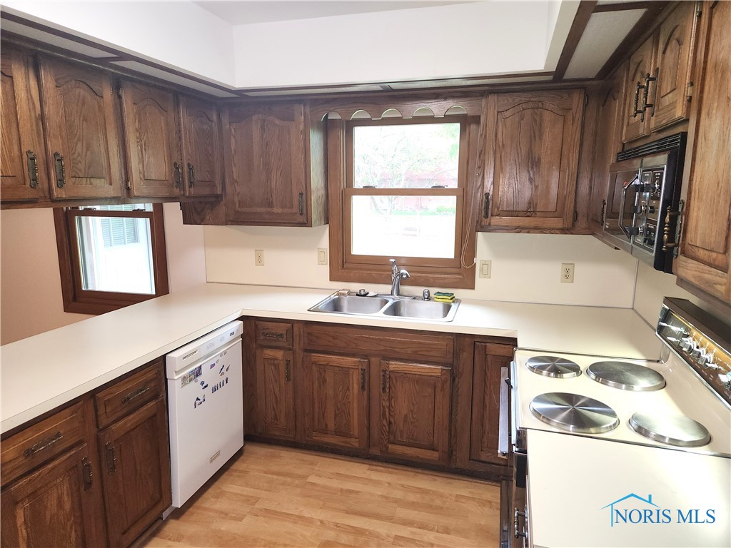 725 Ashbury Drive, Perrysburg, Ohio image 8