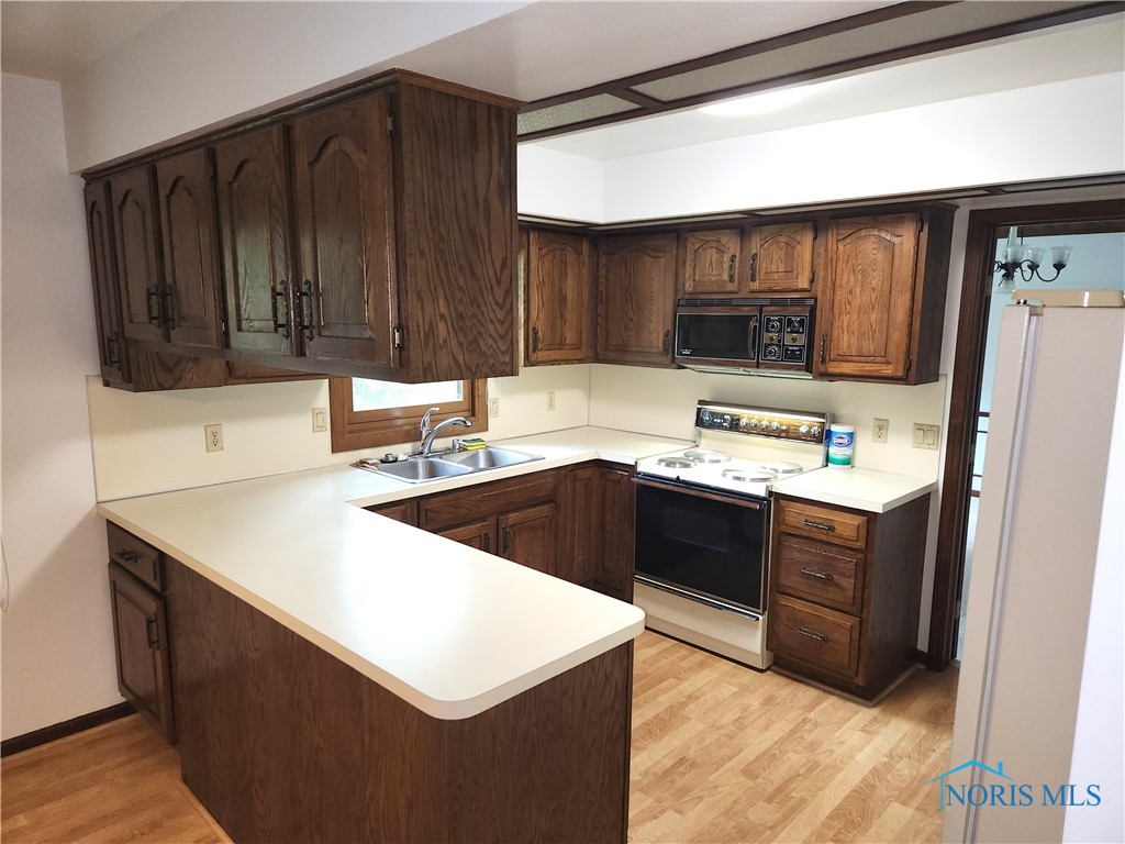 725 Ashbury Drive, Perrysburg, Ohio image 7