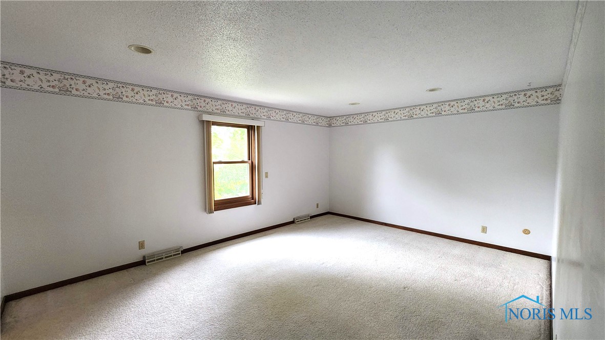 725 Ashbury Drive, Perrysburg, Ohio image 24