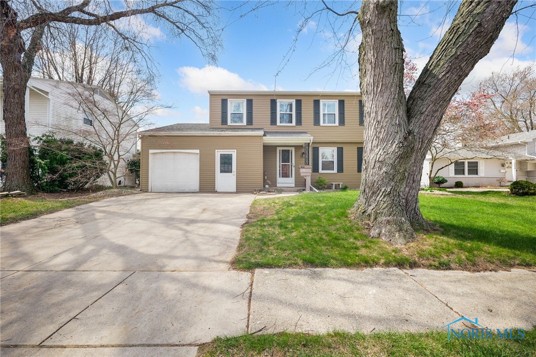 1228 Eastland Drive, Oregon, Ohio image 1