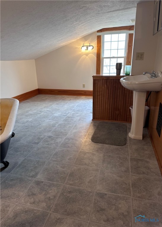 1092 Lemert Road, Sycamore, Ohio image 18