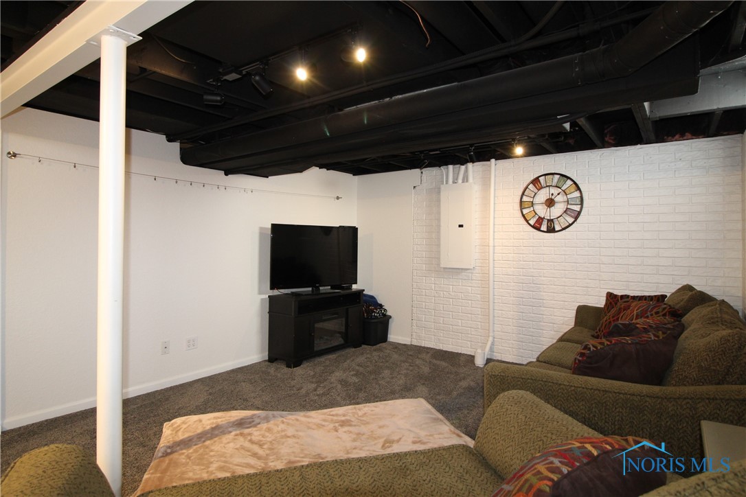 745 Streamview Drive, Perrysburg, Ohio image 38