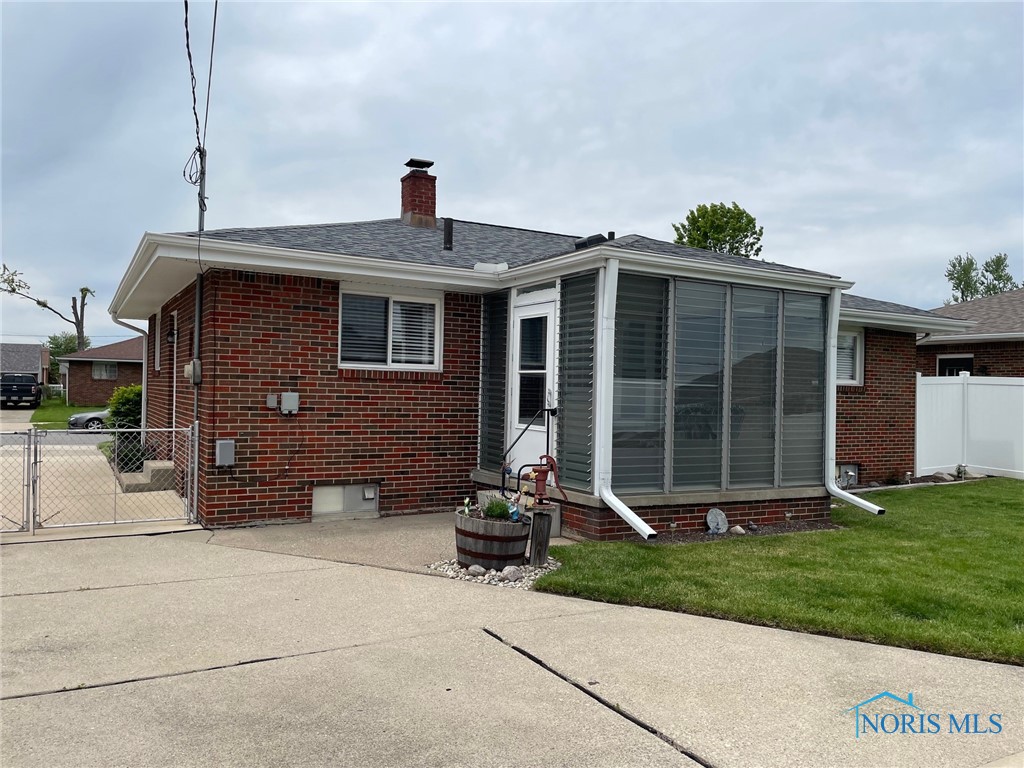 4550 285th Street, Toledo, Ohio image 2