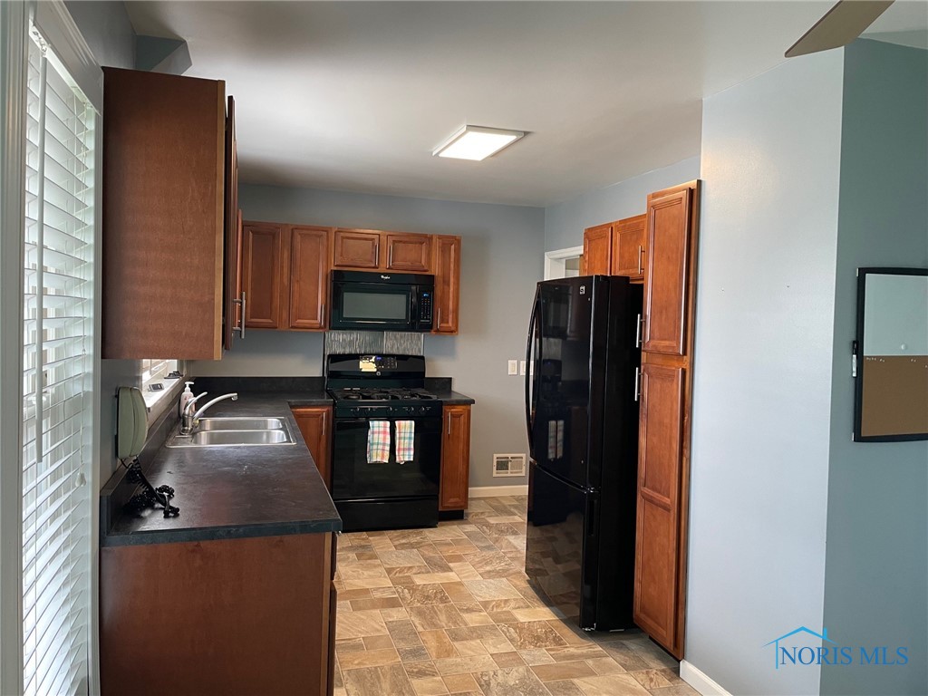 4550 285th Street, Toledo, Ohio image 12