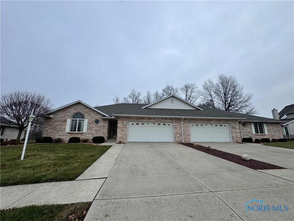 610 Chinook Drive, Defiance, Ohio image 2