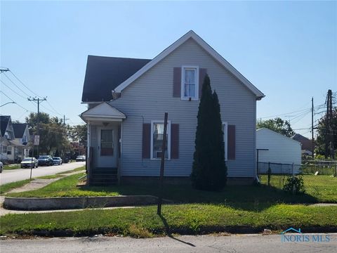 Photo of 1320 Mott Avenue, Toledo, OH 43605 (MLS # 6136715)