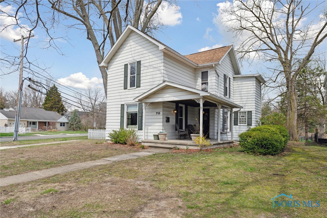 718 W Wooster Street, Bowling Green, Ohio image 4