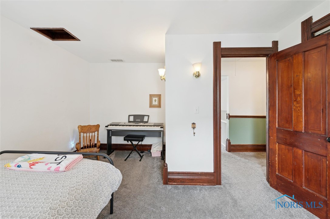 718 W Wooster Street, Bowling Green, Ohio image 34
