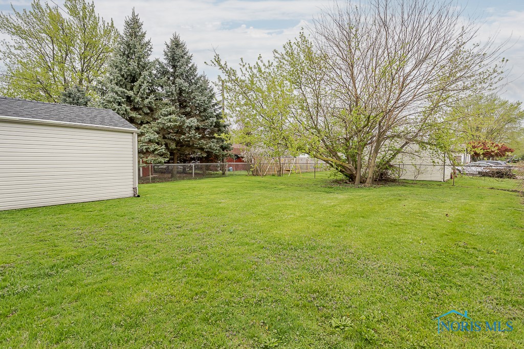 179 N Fargo Street, Oregon, Ohio image 4