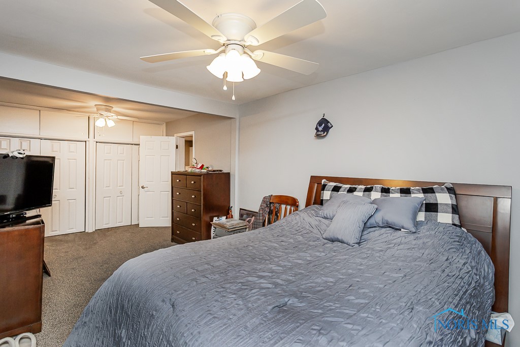 179 N Fargo Street, Oregon, Ohio image 32