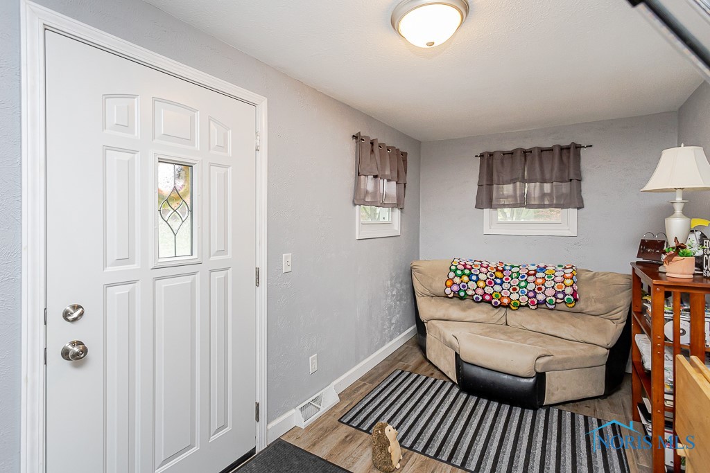 179 N Fargo Street, Oregon, Ohio image 13