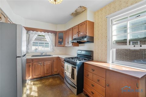 Tiny photo for 2940 Powhattan Parkway, Toledo, OH 43606 (MLS # 6135835)