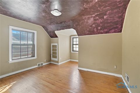 Tiny photo for 2940 Powhattan Parkway, Toledo, OH 43606 (MLS # 6135835)