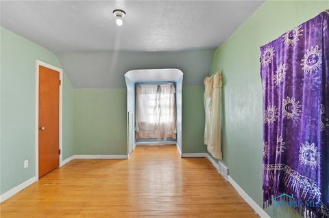 Tiny photo for 2940 Powhattan Parkway, Toledo, OH 43606 (MLS # 6135835)