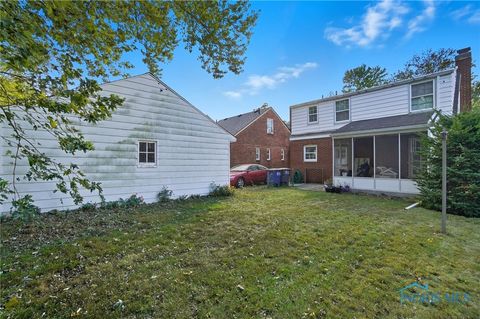 Tiny photo for 2940 Powhattan Parkway, Toledo, OH 43606 (MLS # 6135835)