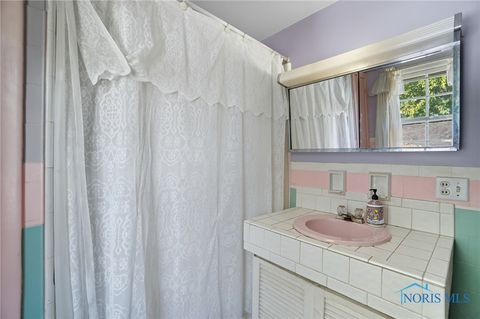 Tiny photo for 2940 Powhattan Parkway, Toledo, OH 43606 (MLS # 6135835)