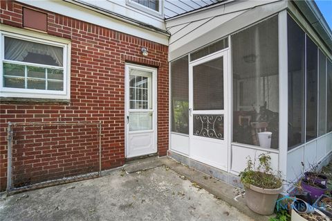 Tiny photo for 2940 Powhattan Parkway, Toledo, OH 43606 (MLS # 6135835)