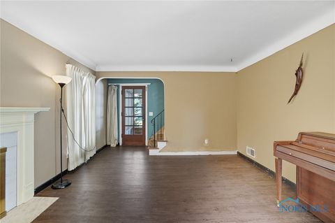 Tiny photo for 2940 Powhattan Parkway, Toledo, OH 43606 (MLS # 6135835)