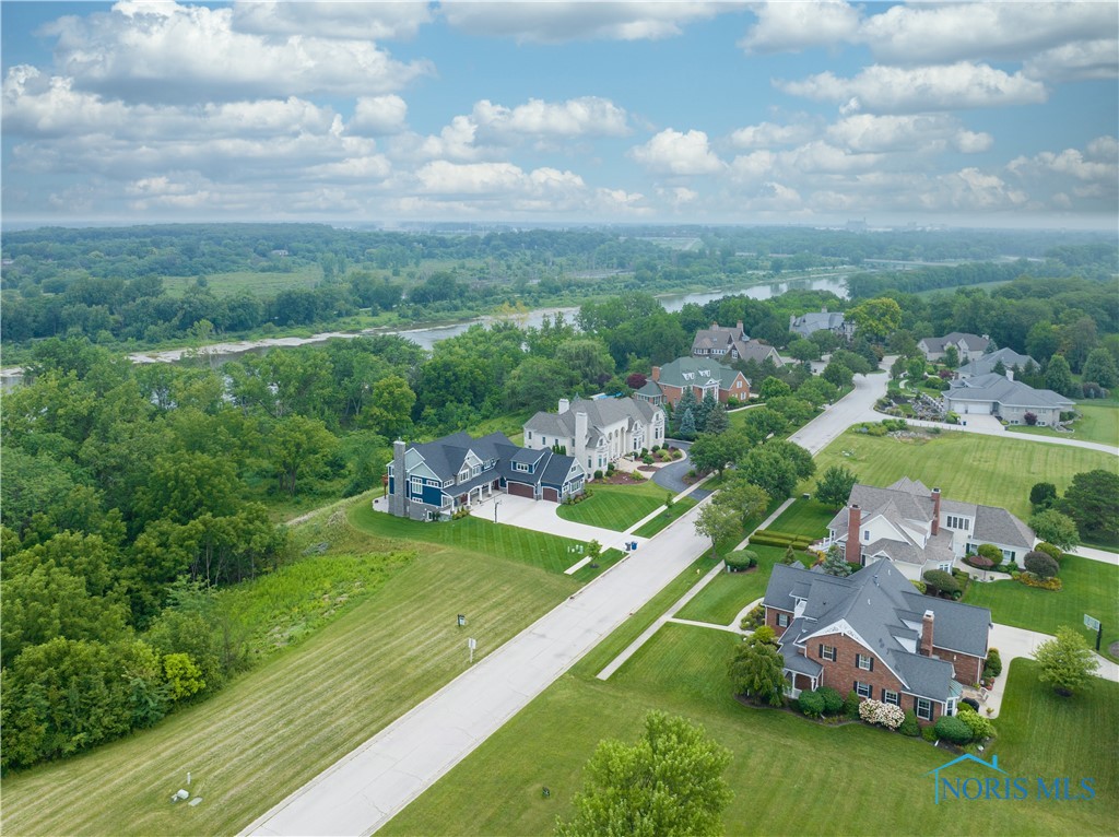 Riverwood Court, Perrysburg, Ohio image 7