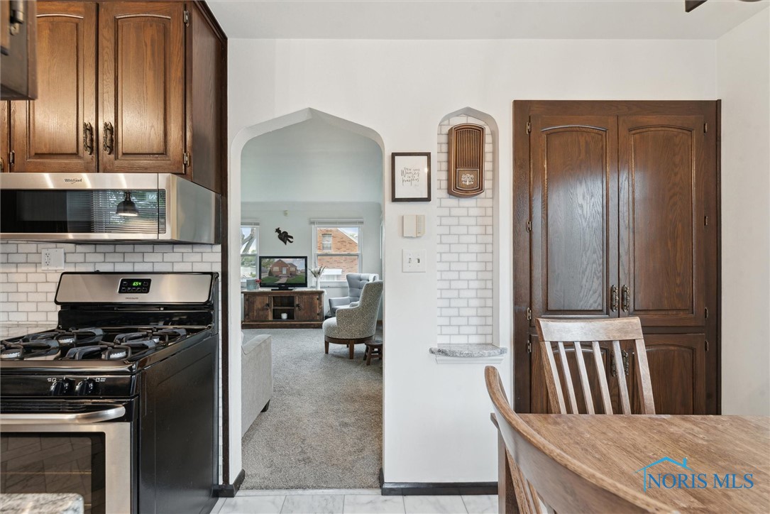 931 Willow Avenue, Toledo, Ohio image 24