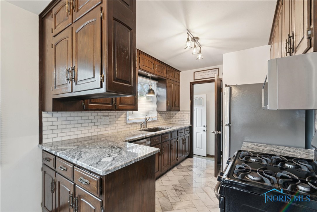 931 Willow Avenue, Toledo, Ohio image 22