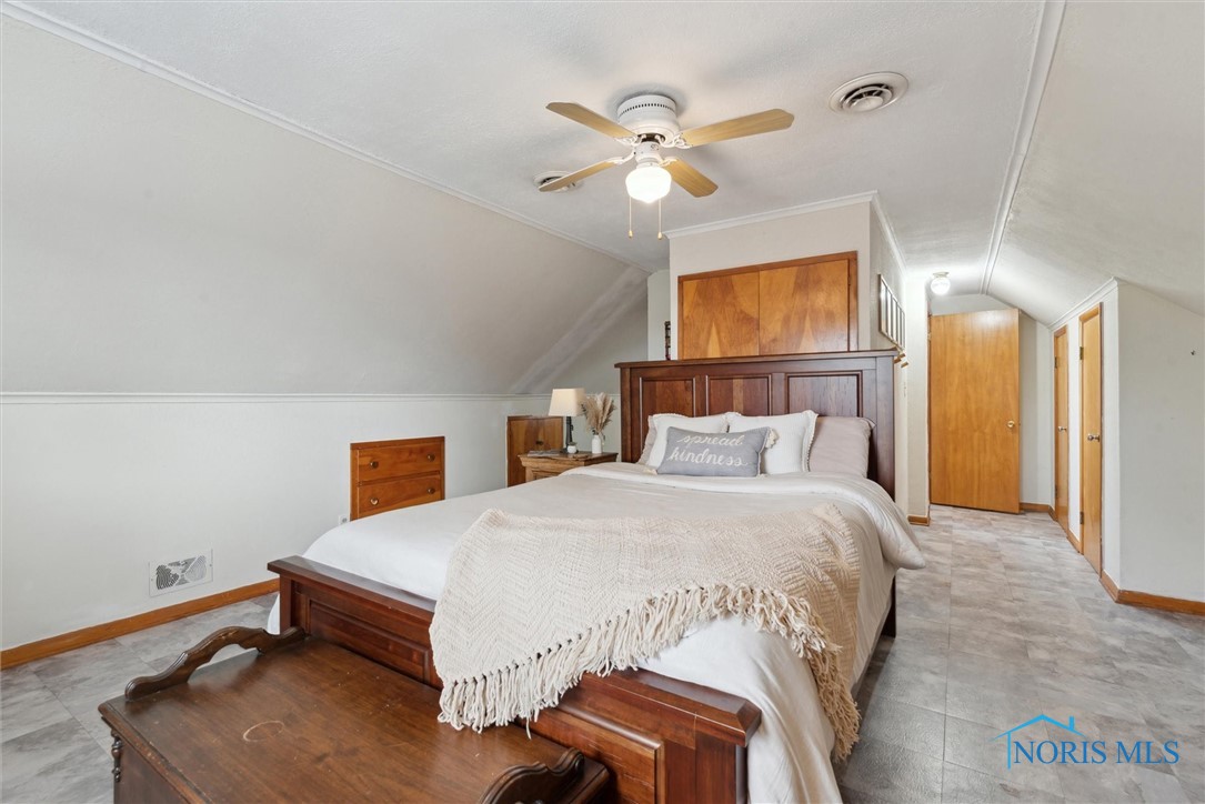 931 Willow Avenue, Toledo, Ohio image 36