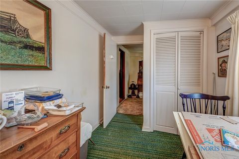 Tiny photo for 2079 Arkansas Street, Oregon, OH 43616 (MLS # 6136494)
