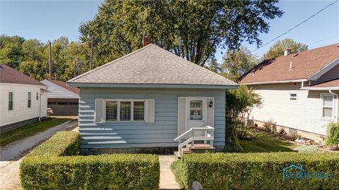 Photo of 2079 Arkansas Street, Oregon, OH 43616 (MLS # 6136494)