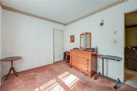 Tiny photo for 2079 Arkansas Street, Oregon, OH 43616 (MLS # 6136494)