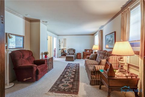 Tiny photo for 2079 Arkansas Street, Oregon, OH 43616 (MLS # 6136494)