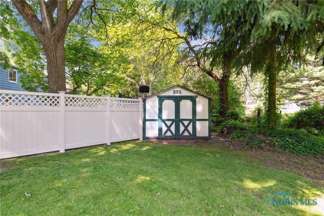 2628 Fairbanks Avenue, Toledo, Ohio image 24