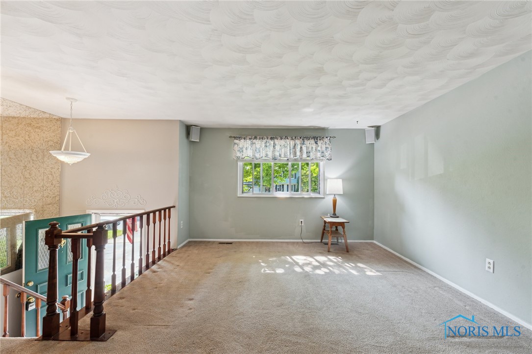2628 Fairbanks Avenue, Toledo, Ohio image 3