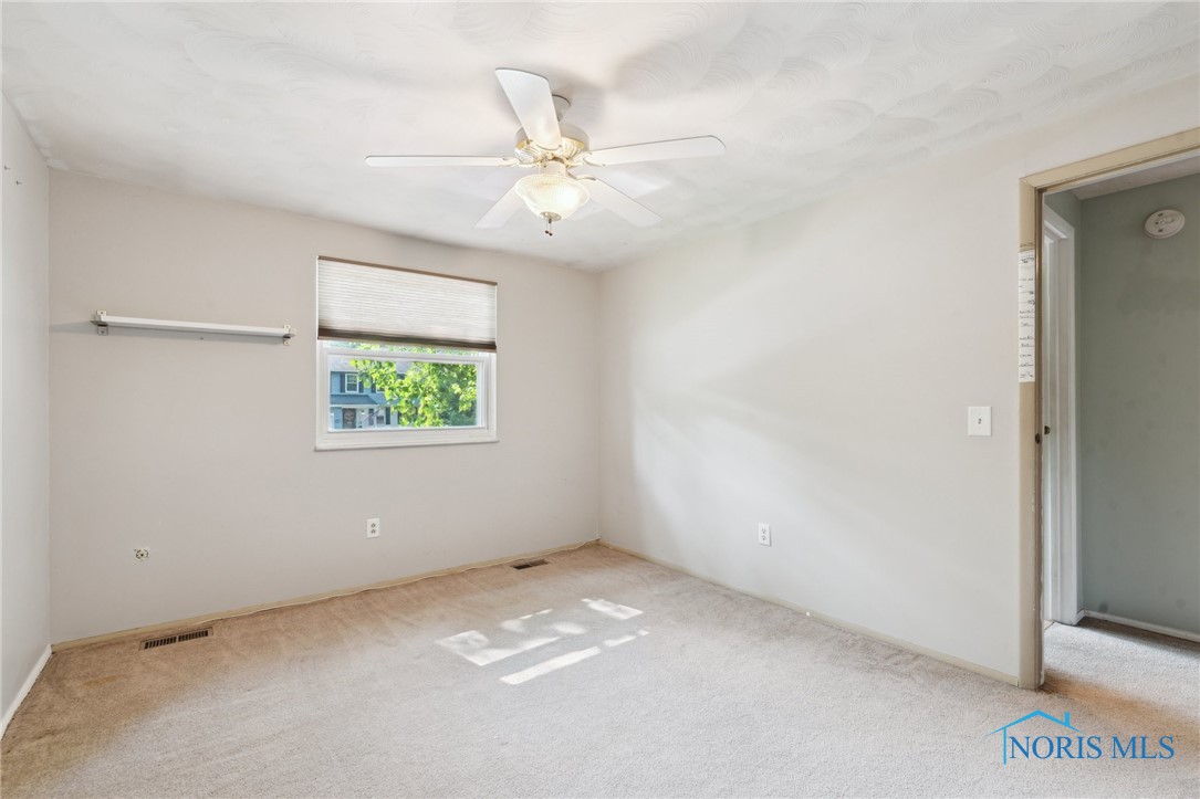2628 Fairbanks Avenue, Toledo, Ohio image 13