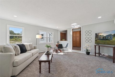 Tiny photo for 3010 Elmwood Drive, Sylvania, OH 43560 (MLS # 6136592)
