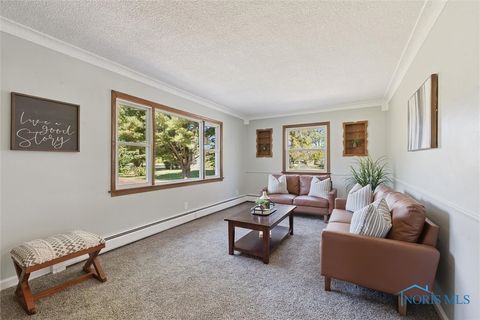 Tiny photo for 3010 Elmwood Drive, Sylvania, OH 43560 (MLS # 6136592)