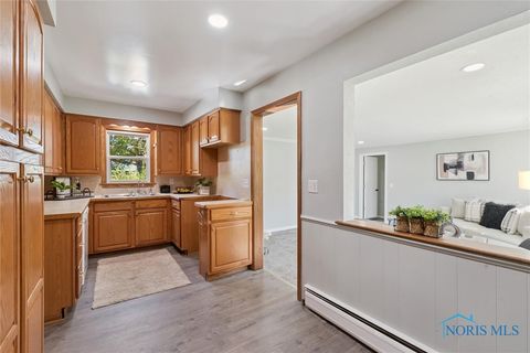 Tiny photo for 3010 Elmwood Drive, Sylvania, OH 43560 (MLS # 6136592)